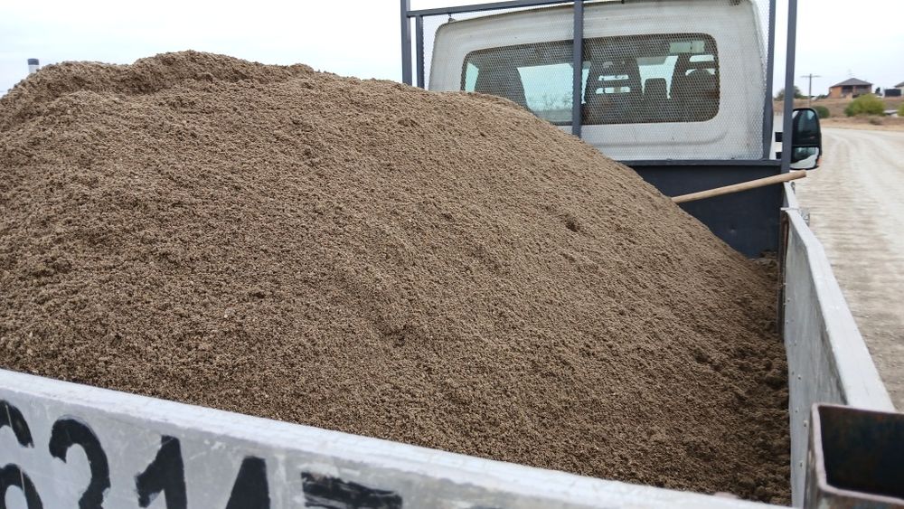 nisip ,pietris moloz