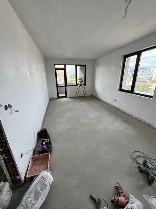 Продава се Тристаен апартамент в Свиленград - 115 кв.м за 1305 €/кв.м - Снимка #1