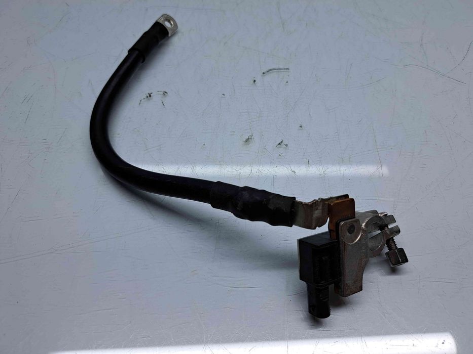 Borna baterie (-) AUDI A6 (4G5, C7) [Fabr 2011-2017] 8T0915181