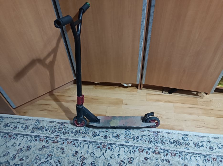 Самокат трюковой