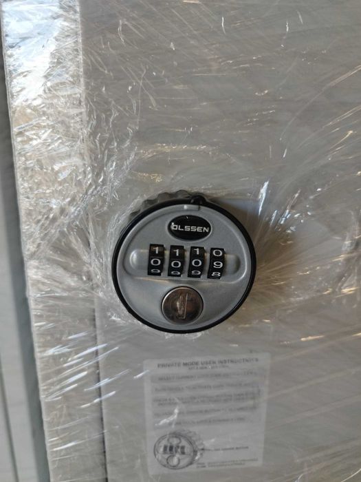 Шкаф за багаж за клиенти 5/10/15 врати