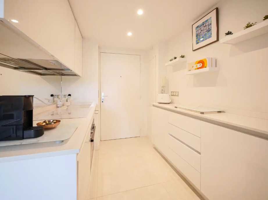 Дава се под наем Двустаен апартамент в Пловдив, Съдийски - 61 кв.м за 316.2 € - Снимка #2