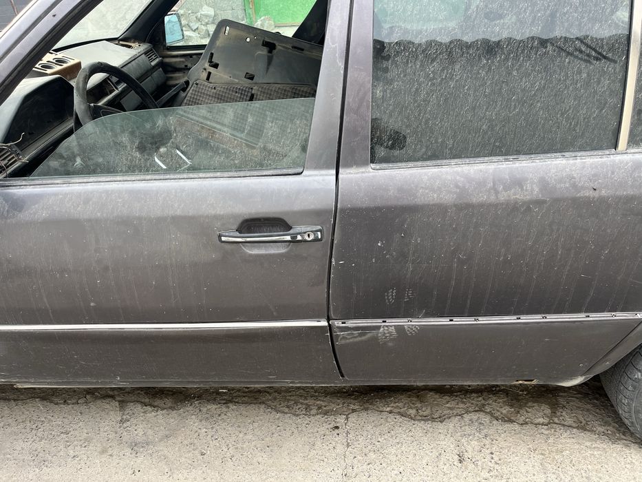 Мерседес 124 запчасть