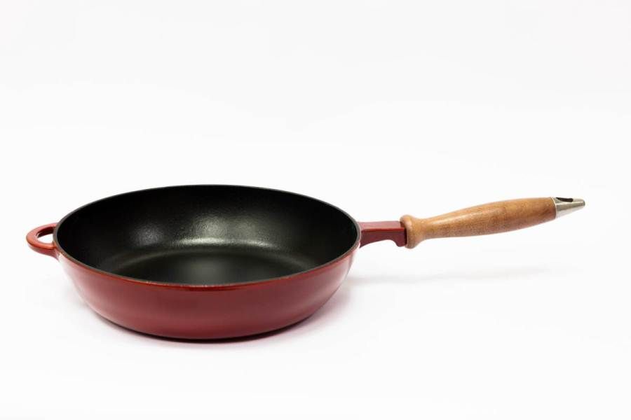 Чугунен дълбок тиган с дървена държка на винт: 20, 23, 24, 26, 28 с