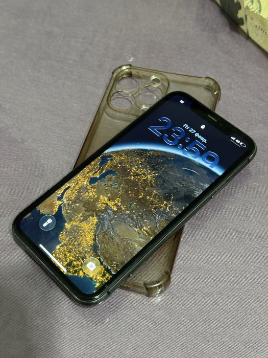 Айфон 11 64ГБ за 70тыс