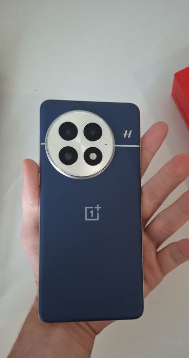 Vând OnePlus 13, Stare bună