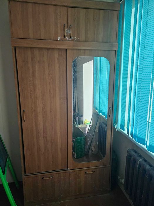 Продам шкаф в прихожую бу