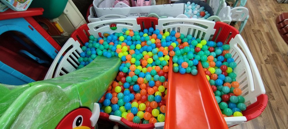 Ўйингоҳ, манеж, болалар майдончаси ва болалар боғчаси учун коптоклар