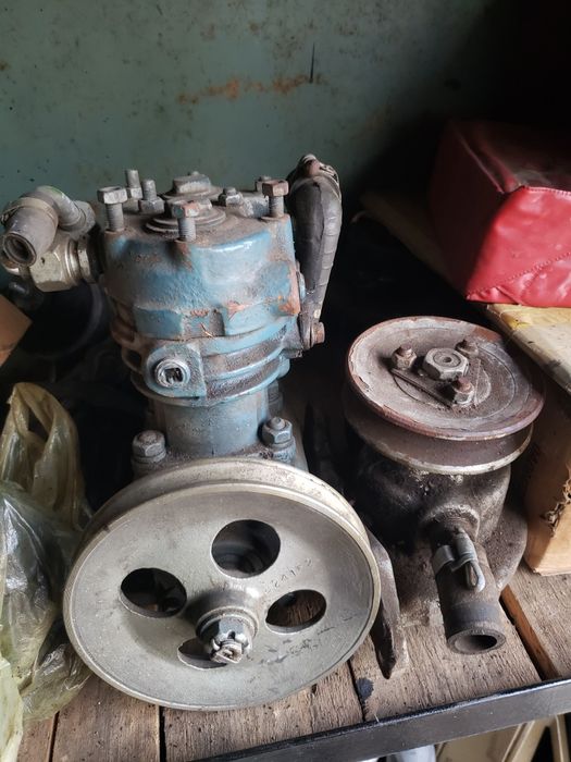 Компрессор и помпа ЗиЛ 130