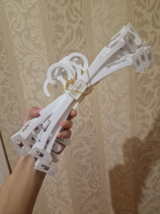 Продаёт всё для бутика