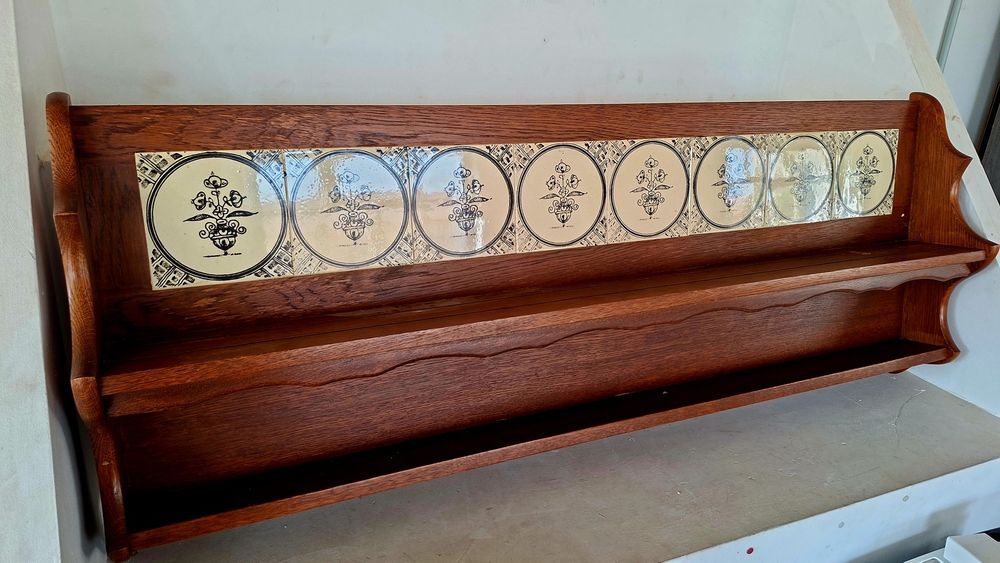 Etajera tradițională