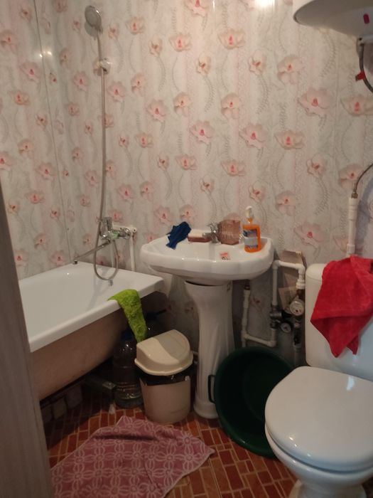 Продам трех ком квартиру район ПТШ