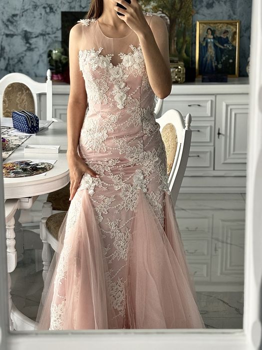 Rochie ocazie cusuta la comanda