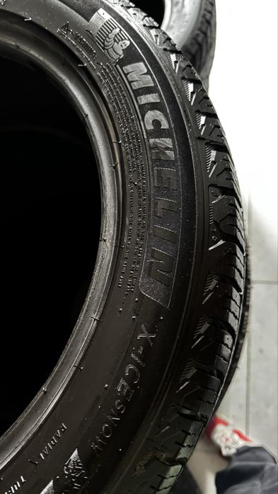 Шины 215/55/17 Michelin / зима близко