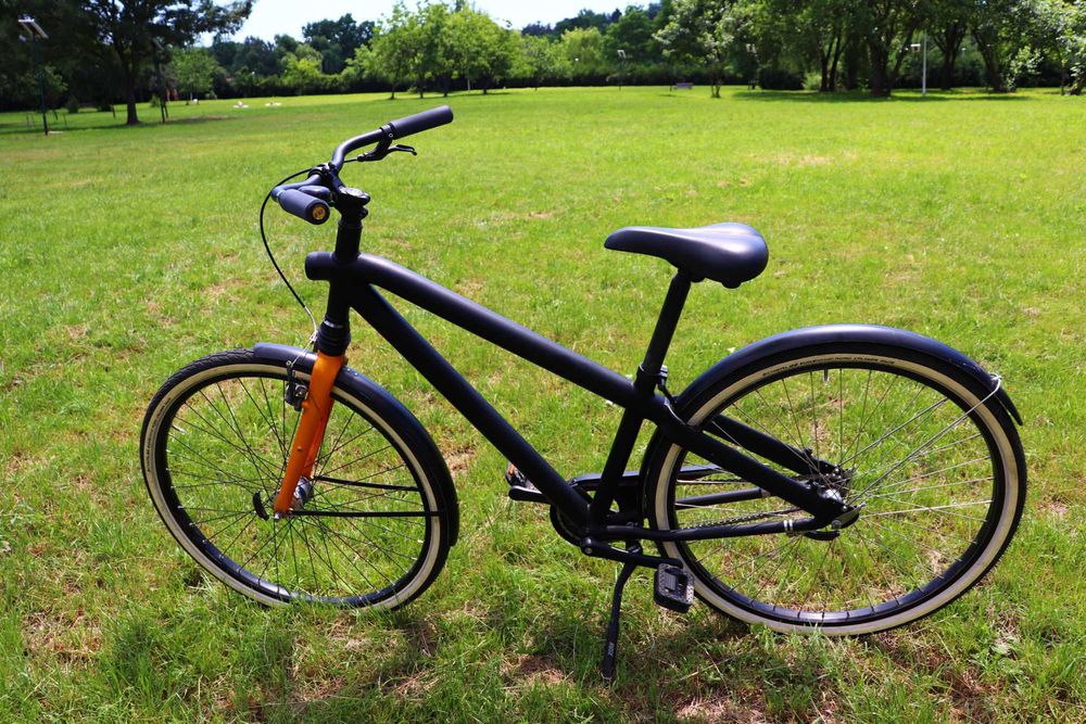 Bicicletă oraș VanMoof F6 Custom, Neagră, Roți 28, Furcă Bontrager monoshock