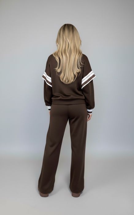 Дамски кафяв екип