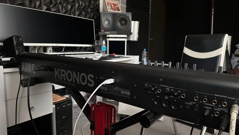 KORG KRONOS-3 Крог Кроснос-3 61
