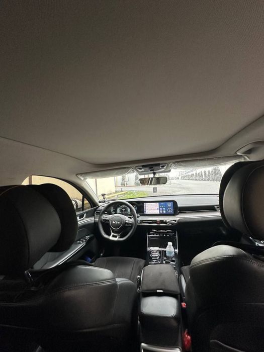 kia k5 2023 yili