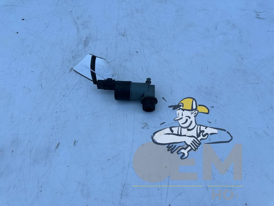 Pompa vas stropgel parbriz Nissan Qashqai 2012 9641553880