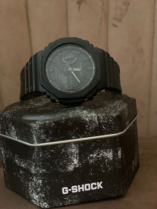 Vând ceas casio G-Shock 2100 carbon