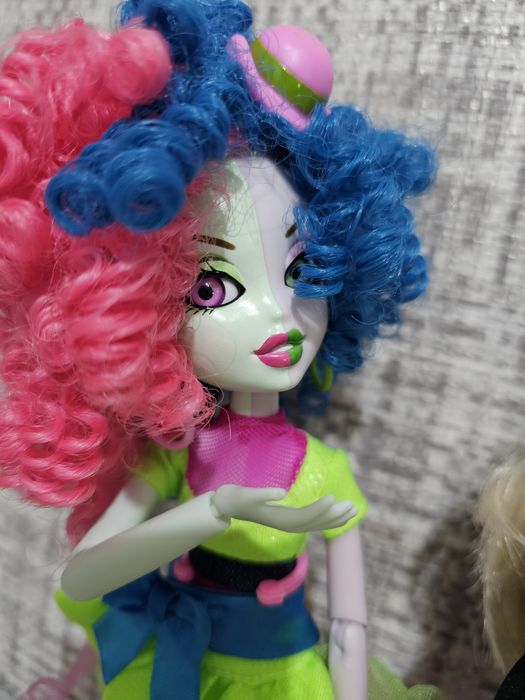 куклы Bratzillaz Switch-A-Witch