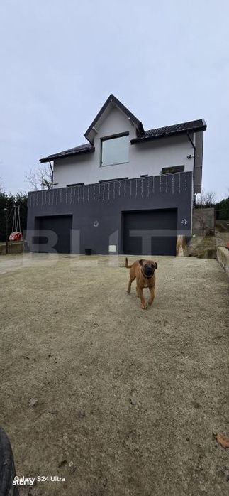 O SUPER Casa de vanzare, 220 mp, zona Bucium  !!!
