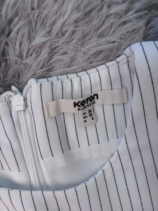 Рокля на  Koton