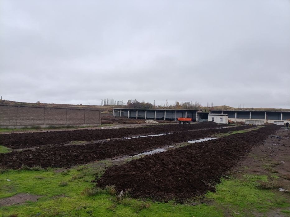 Биогомус етказиб берамиз. Нархи 1000 сўм дан...