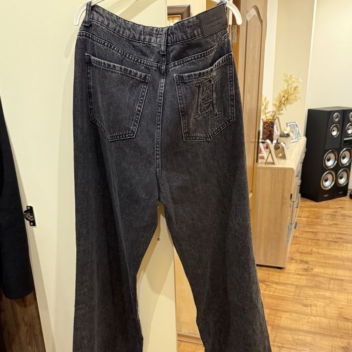 Дънки с широк крачол