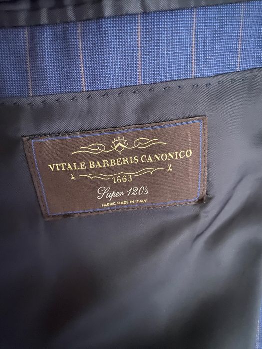 Se vinde sacou mărimea xl