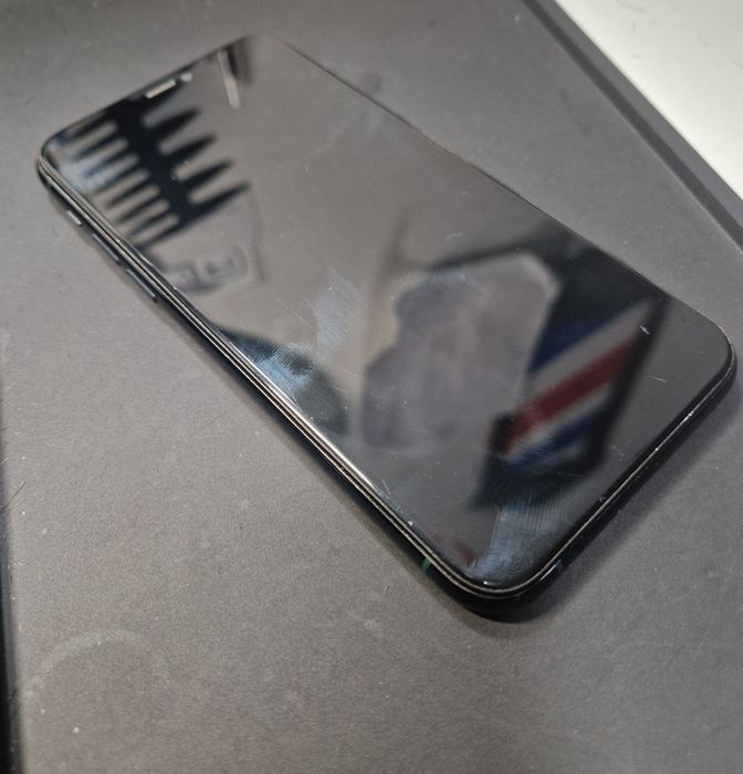 Vând Apple iPhone 12 Pro 64 Gb.