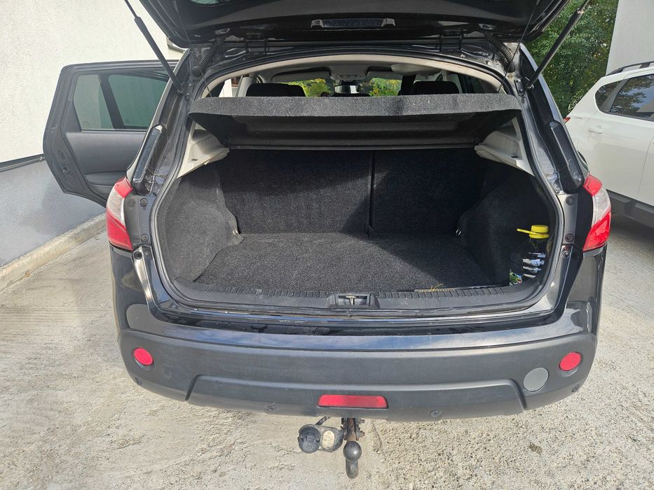 Vând Nissan Qashqai