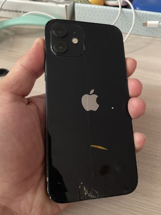 Продам iphone 12