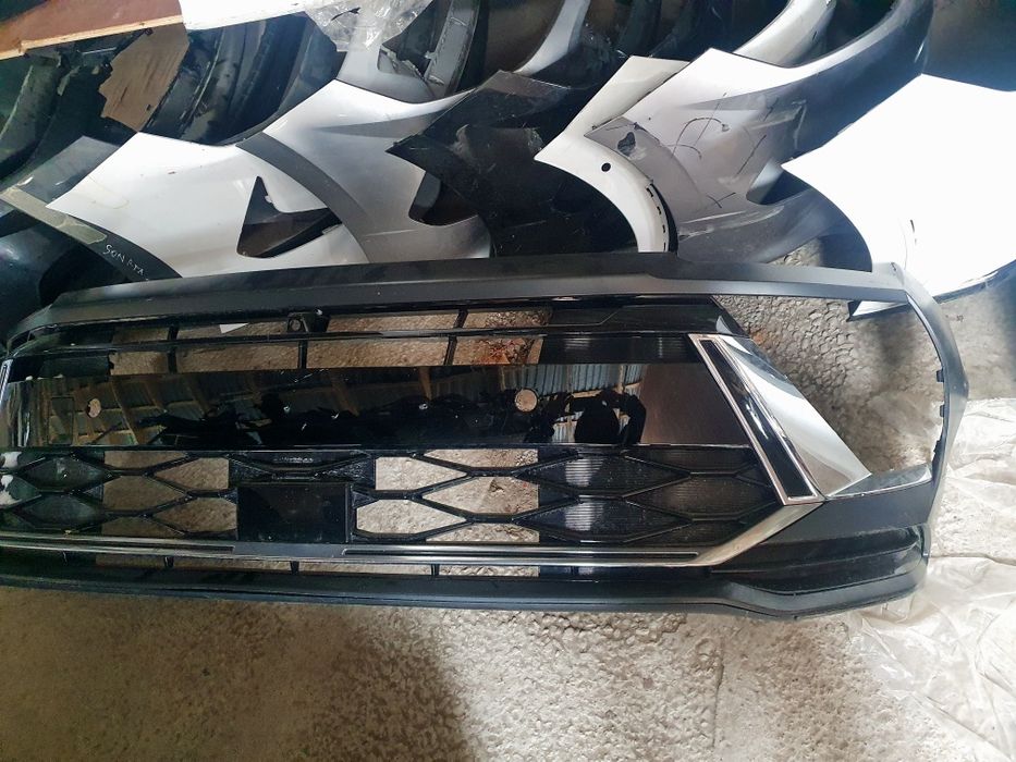 В наличии есть передний бампера