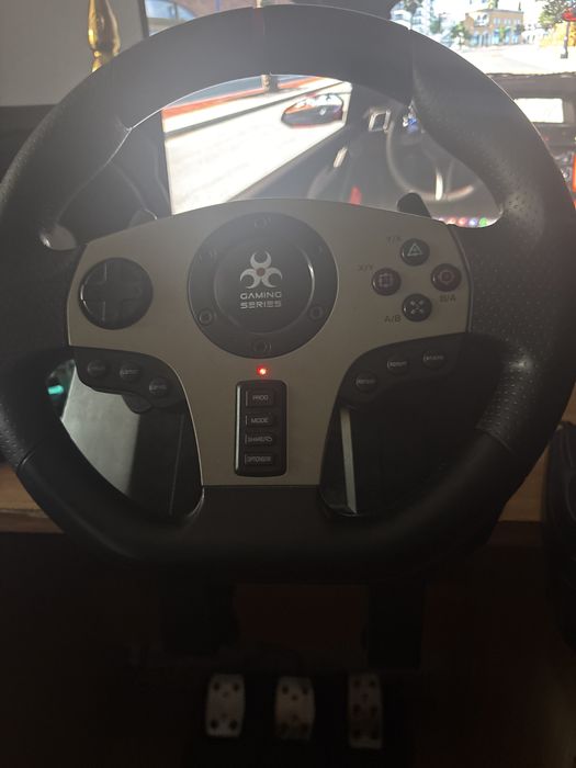 Vand volan gaming myria cu pedale si schimbator cu 6viteze 7cu rivers tot ce am facut duar lam testat si nu imi place  este ca nou