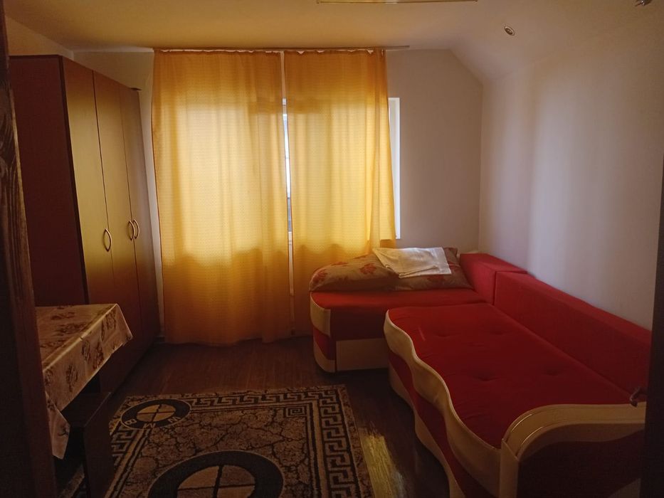 Închiriez garsoniera parter Ampoi 1