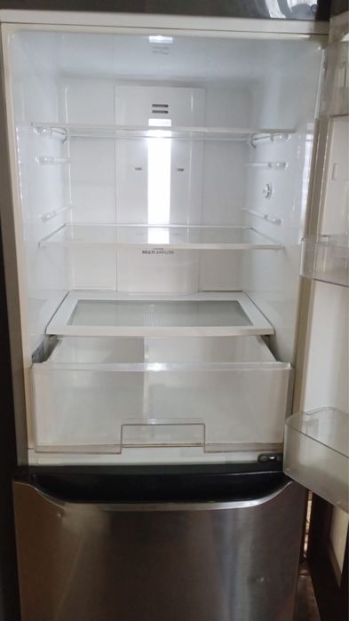 Продам холодильник LG