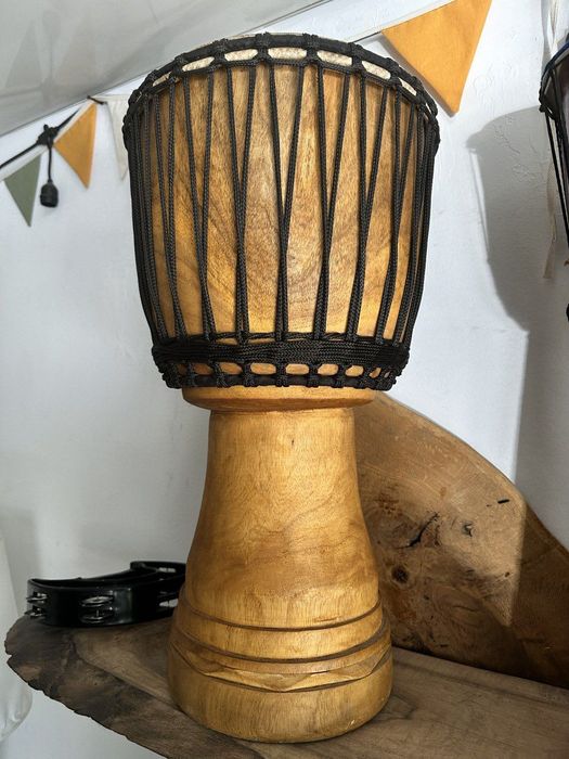 Африканский барабан джембе из Ганы