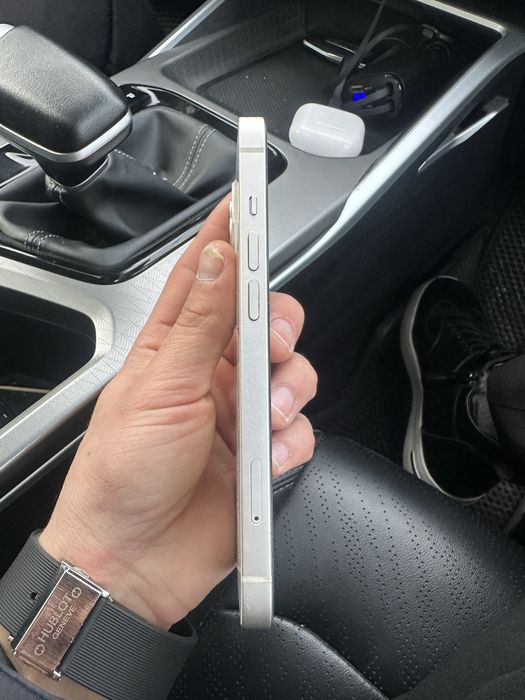 Продам айфон 13!