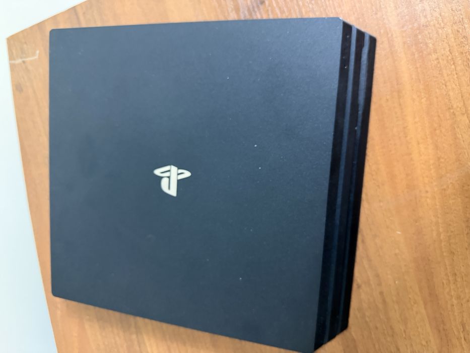 Playstation 4 pro 1 тб