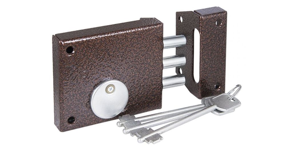 Установка замок на железный двери и сердичка алиштрамиз эшик очамиз