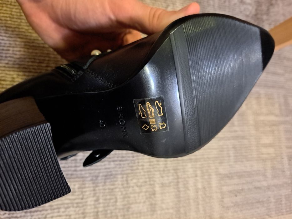 Дамски обувки BRONX