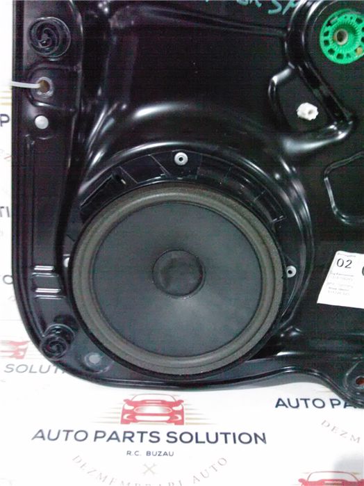 Boxa usa dreapta spate vw passat b 7