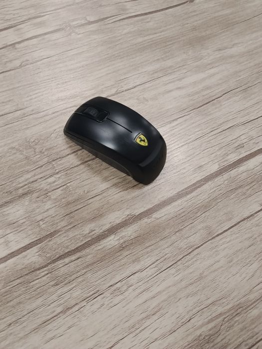 Беспроводная мышь Ferrari крутая