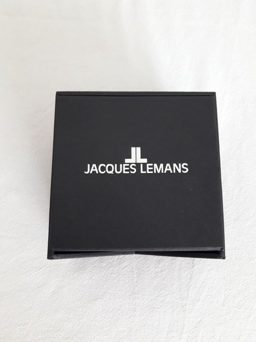 Часовник Jacques Lemans