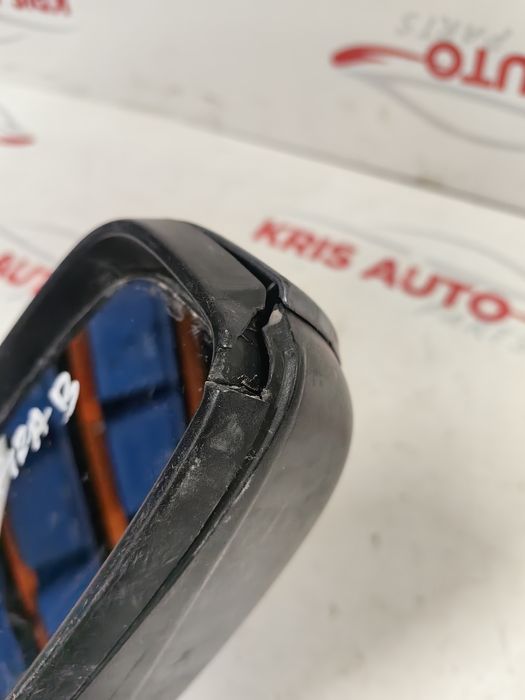 Дясно огледало Opel Zafira B / Опел Зафира Б- СЪС ЗАБЕЛЕЖКИ!