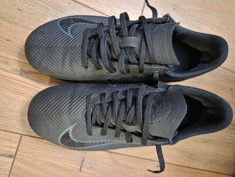 Ghete fotbal Nike 35.5