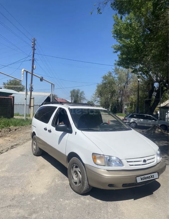 Tayota Sienna, минивен 2001 жылғы