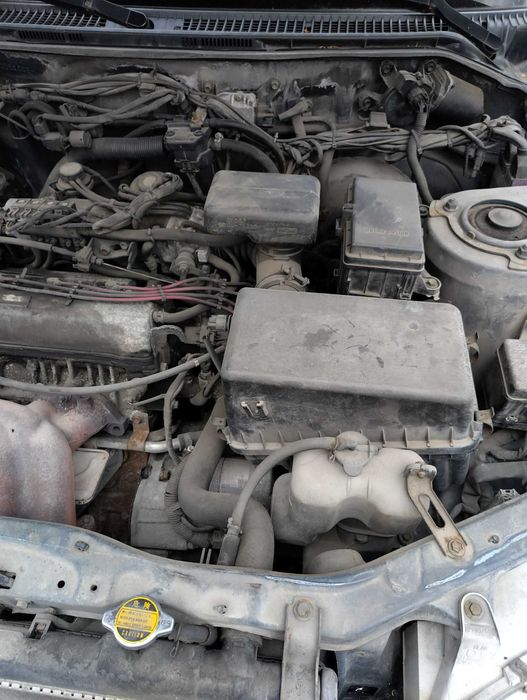Продавам Toyota RAV4
