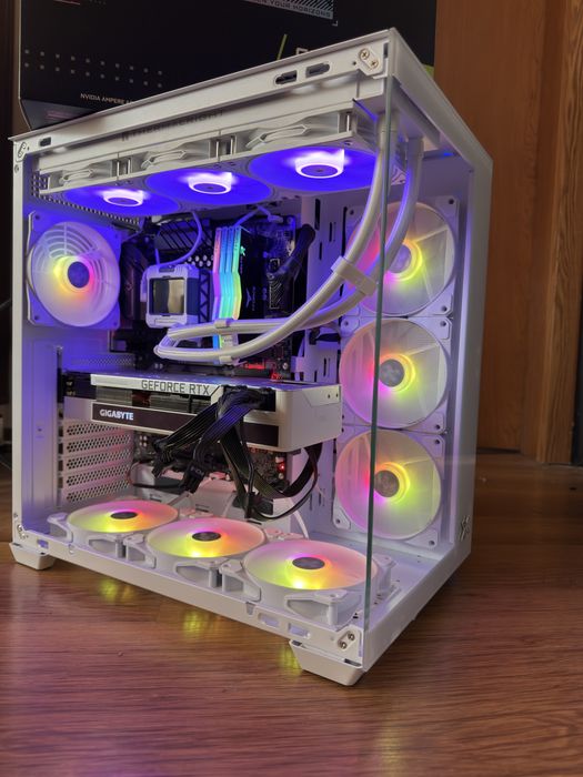 Геймърски компютър/ I9 12900K/Водно/64GB/RTX 3090 24GB/2TB SSD